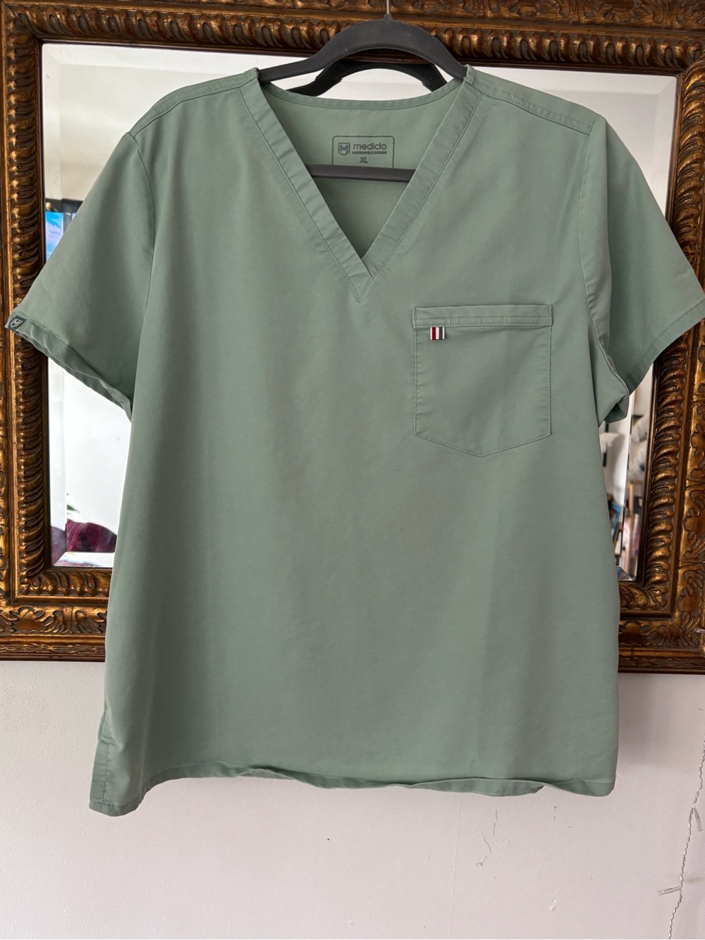 Mediclo Scrubs: Seafoam Green